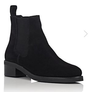 NIB Barneys New York Suede Chelsea Boots 7